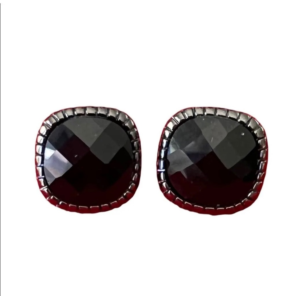 Carolee vintage earrings